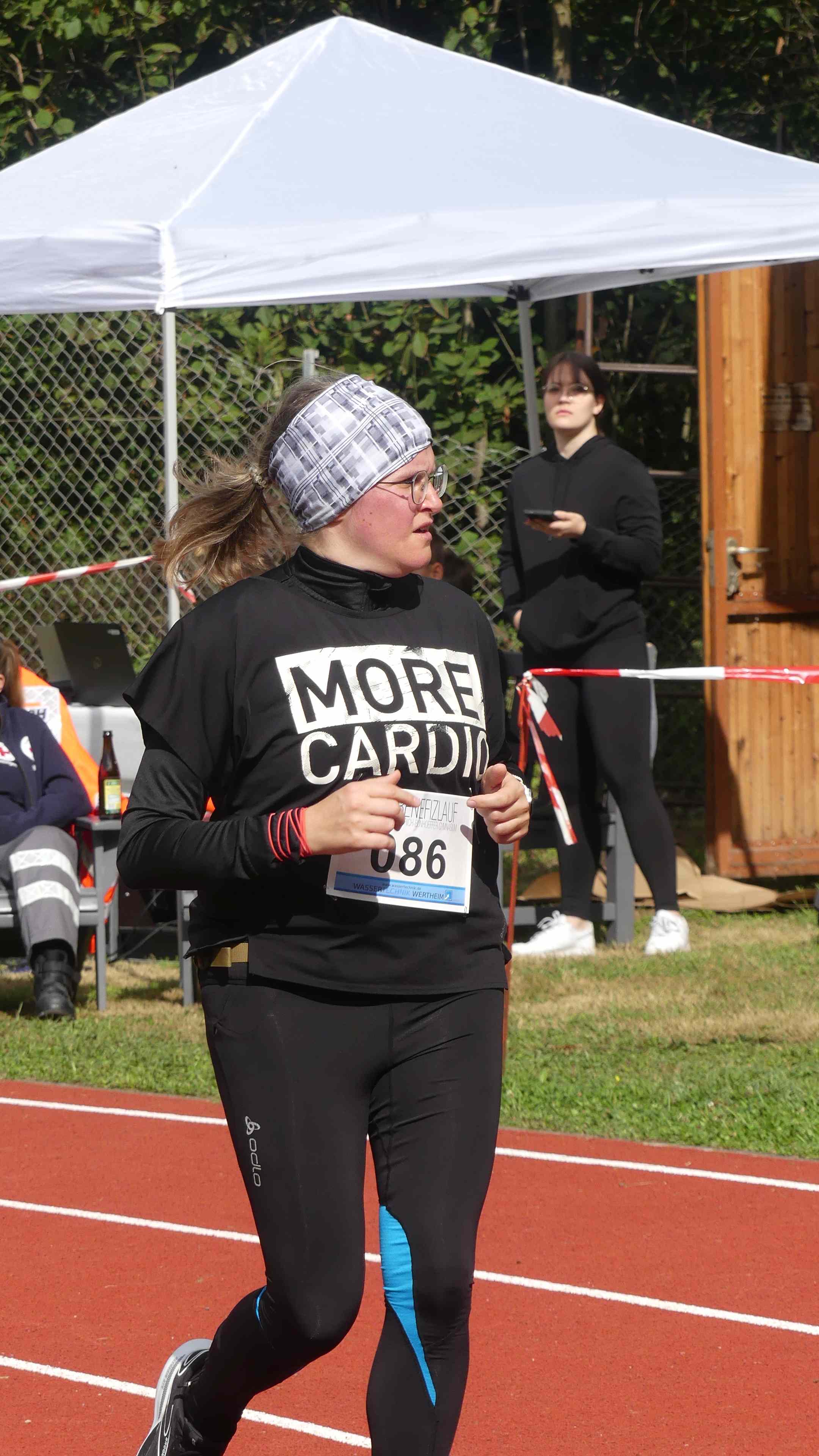 Bild vom 14. Benefizlauf im Jahr 2024. Dies ist das 86. Bild.